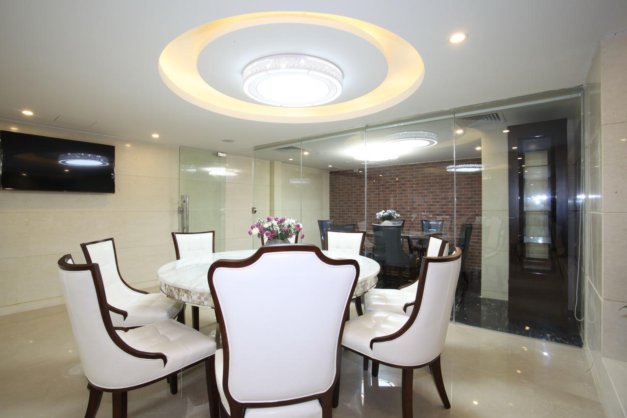 Guangzhou Jin Wan Li Business Hotel Buitenkant foto