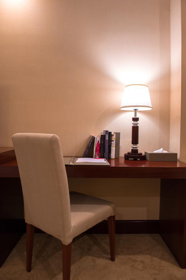 Guangzhou Jin Wan Li Business Hotel Buitenkant foto