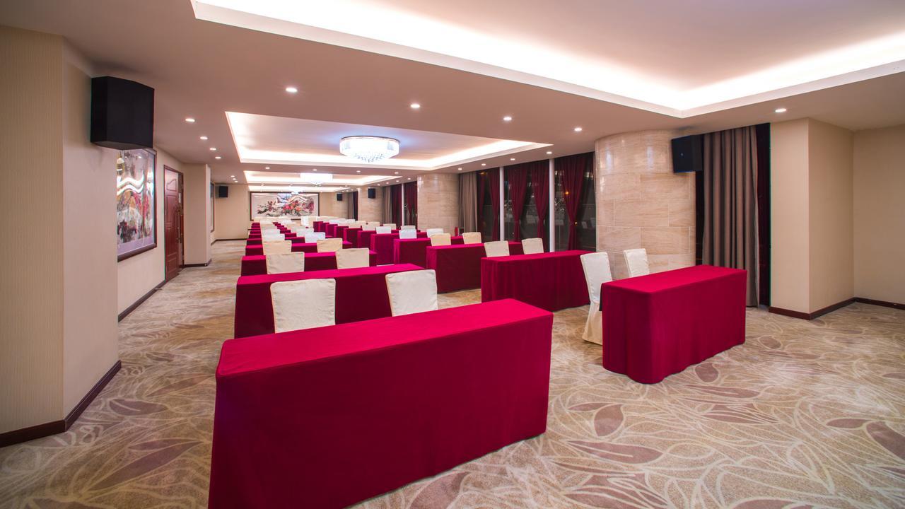 Guangzhou Jin Wan Li Business Hotel Buitenkant foto