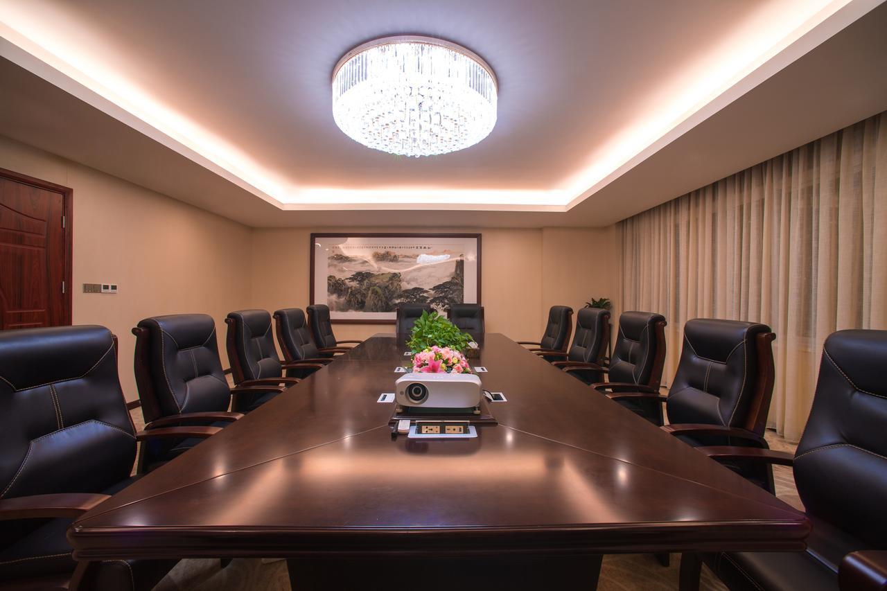 Guangzhou Jin Wan Li Business Hotel Buitenkant foto
